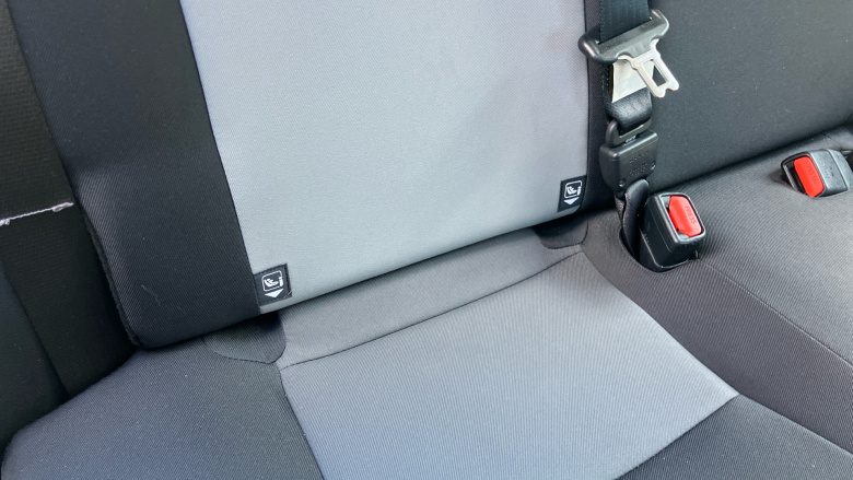 Toyota Yaris 1.5 VVT-i Icon Tech 5dr Petrol Hatchback